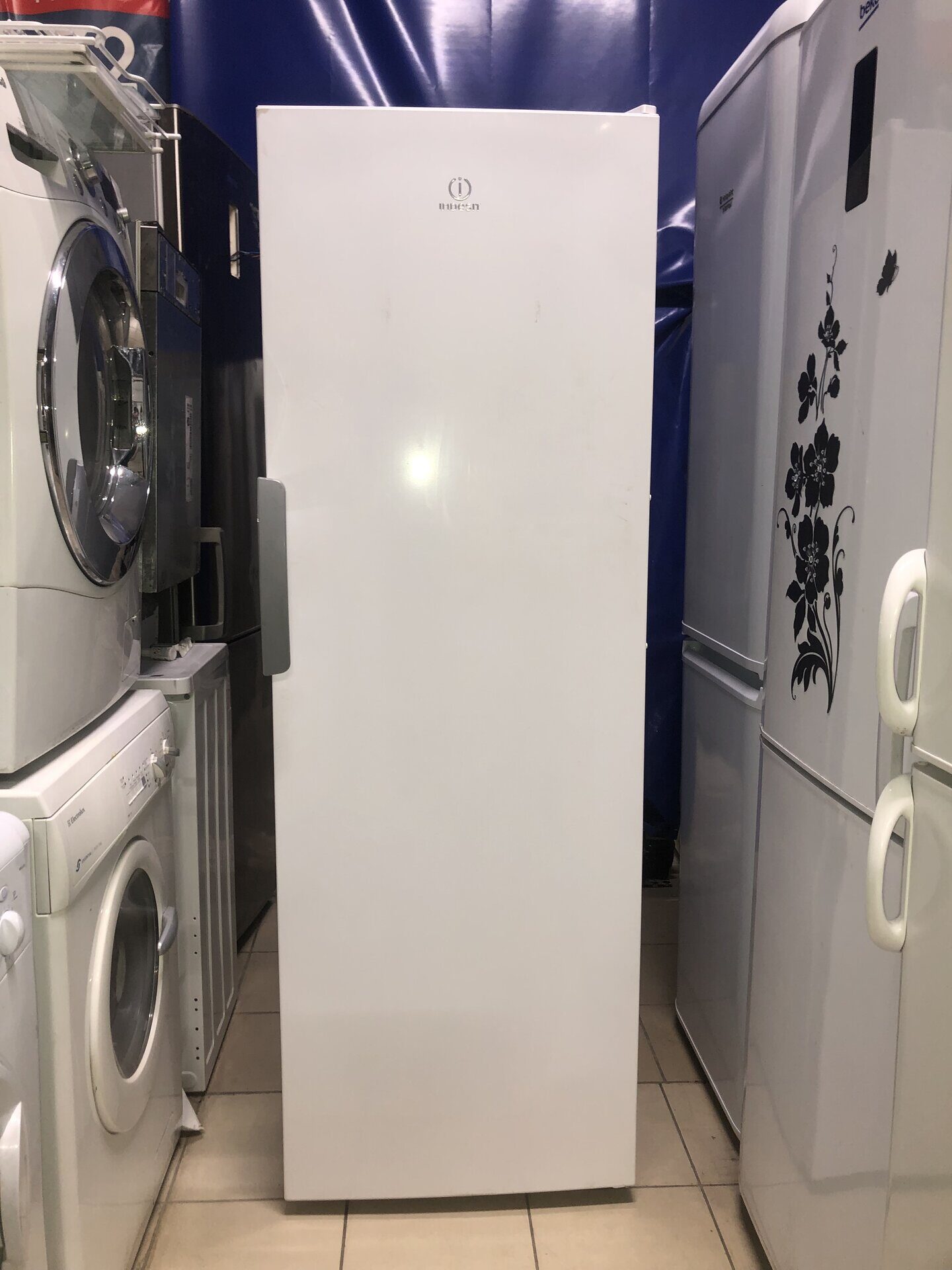 Морозильная камера Indesit DFZ5175